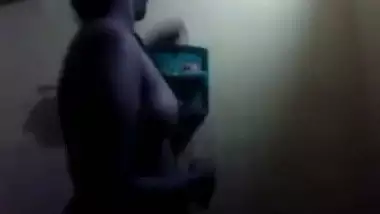Tamil girl nude bath selfie video leaked to internet