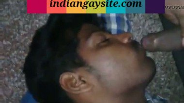 Desi gay video of a guy cumming on friend’s face