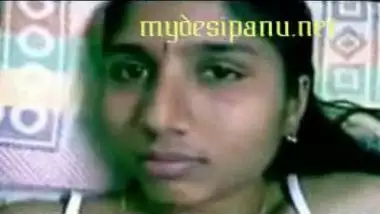 Tamil aunty undressing in bathroom MMS