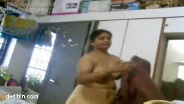 Aunty Changing Her Dress Captured