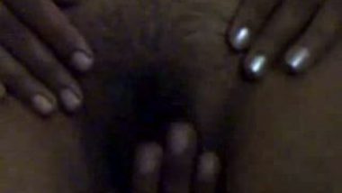 Desi lady getting her pussy exposed and squeezed hard!