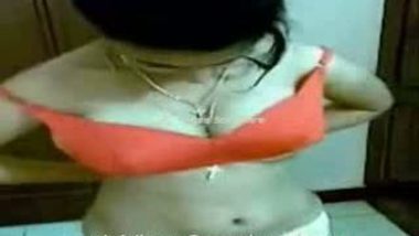 Indian Babe First Time In Porn Video