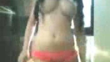 Fsiblog – Indian college girl nilam performing cam girl role for money