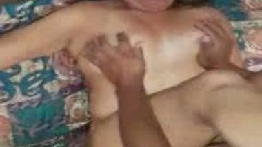 Hardcore threesome sex drives Pune bhabhi crazy