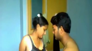 College girl Sanusha’s perfect body exposed mms