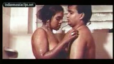 Mallu housewife shower together with sex partner