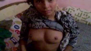 Desi village girl Rupa exposing her private assets