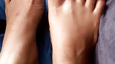 indian feet red toenails teasing fj