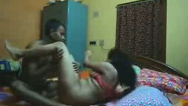 Latest Indian hidden cam porn clip of busty Pune bhabhi