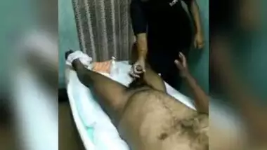 Indian bhabhi body massage parlor sex videos