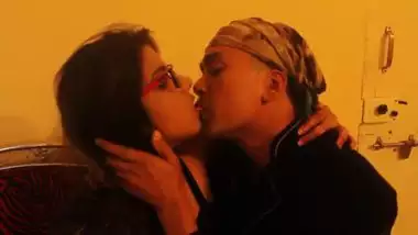 Bollywood bgrade movie showing a drunk sex