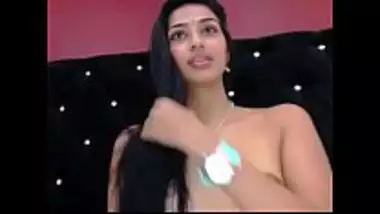 Homely wife as a hot Indian cam girl