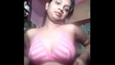 Collection of desi girls’ nude selfies