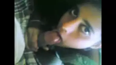 Sexy Bangladeshi girl doing a nice oral