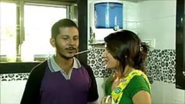 Hot Naukrani Ke Sath Romance Softcore Hindi Short Film