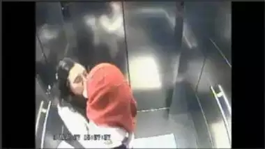 Indian Lesbian Girls Kissing In Office Lift