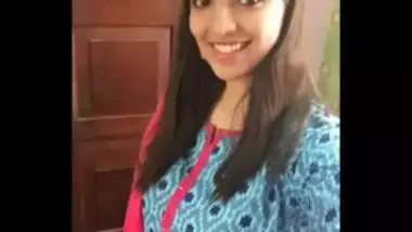 Erotic MMS Of Sexy Marathi College Girl