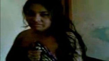 Indian Sex MMS Of Naked Married Woman And Young Boyfriend