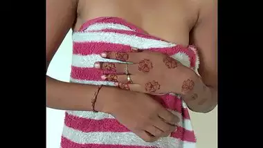 Indian Bhabhi nude