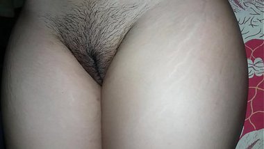 Sexy and Juicy Pussy show