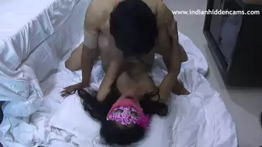 Hindi Sex Scandal Married Couple Filmed Fucking In Hotel