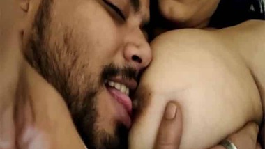 Big boobs girlâ€™s sexy Indian nipple licking MMS
