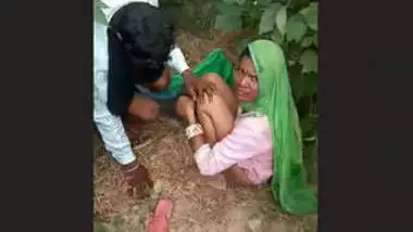 Village couple caught fucking outdoor