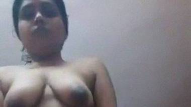 Horny bhabhi naked MMS selfie