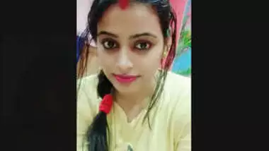 Desi Sexy Bahbhi 2 New Clips Part 1