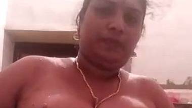 Mallu Kerala aunty naked solo