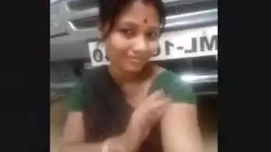 Indian maid Record Her Fingering Selfie Video