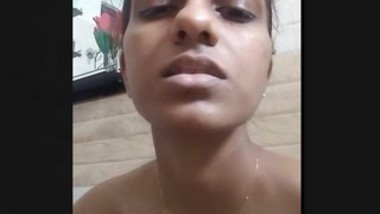 Lankan Tamil Girl Showing Boobs and Pussy (Updates)
