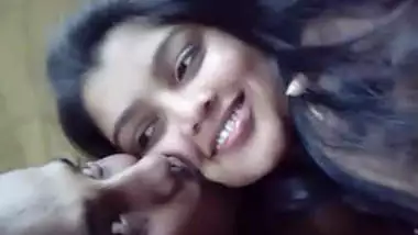Desi Girl Giving kissing & blowjob to Lover