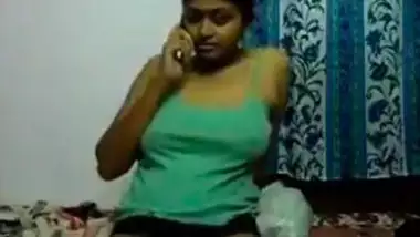 Horny Bhabi Having Phonesex