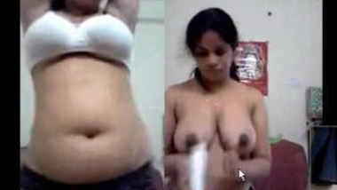 Desi Girl showing her Boobs and Fingering Video cal 2