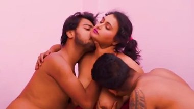 Webseries Sales Girl – Hindi XXX BF porn (S01E03)