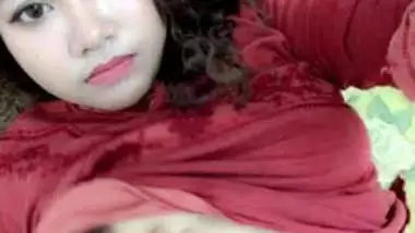 Desi cute village teen show her boobs