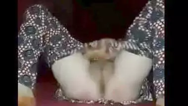 Pk video aunty show her nice pussy