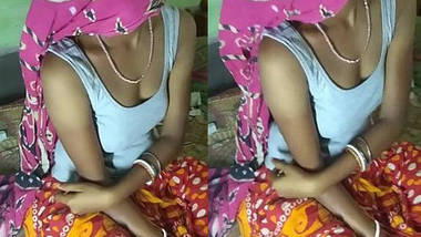 hot village housewife bhabhi soma sexy legs cleavage and navel show
