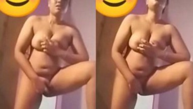 Lankan Girl Showing Nude Body