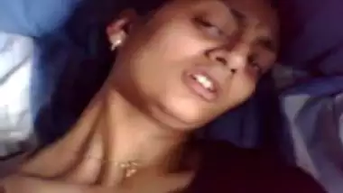 Hot pooja bhabhi horny face during sex