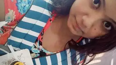 sexy indian hot girl showing her boobs to lover