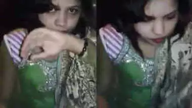 Neighbour Bhabhi in Green Suit Giving Blowjob 2 BF wid Audio