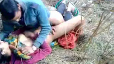 Amateur Indian couple fucking outdoor