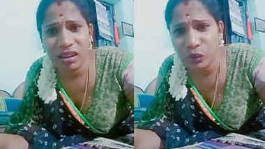 Tamil aunty in hot mood on selfie cam
