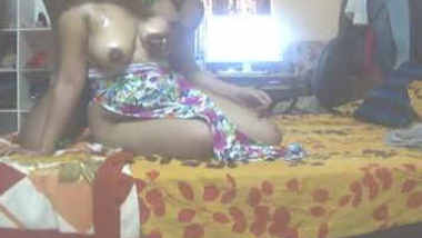 Desi ancle play with aunty