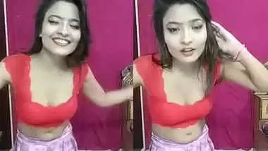 Sexy Teen in Red Blouse Hot dance