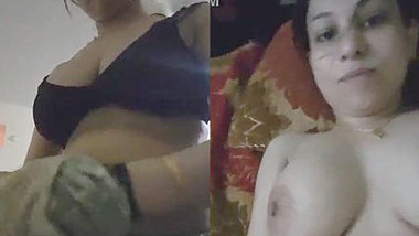 Sexy Pak Wife Record Nude Selfie For Boyfriend