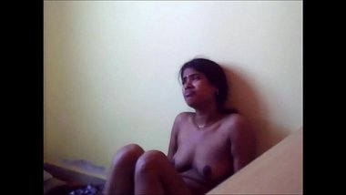 Desi Naked Teen Sucking Penis Of Her Classmate