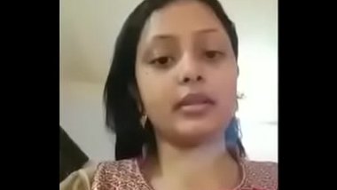 Sexy Gujarati College Girl Exposing Nude Body